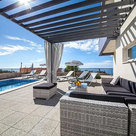 Vila Geminus 2 Luxury In Makarska, Private Pool