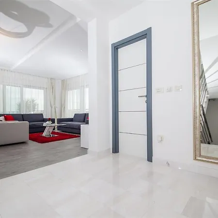Geminus 2 Luxury In Makarska, Private Pool * Makarská