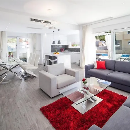Geminus 2 Luxury In Makarska, Private Pool Vila Makarská